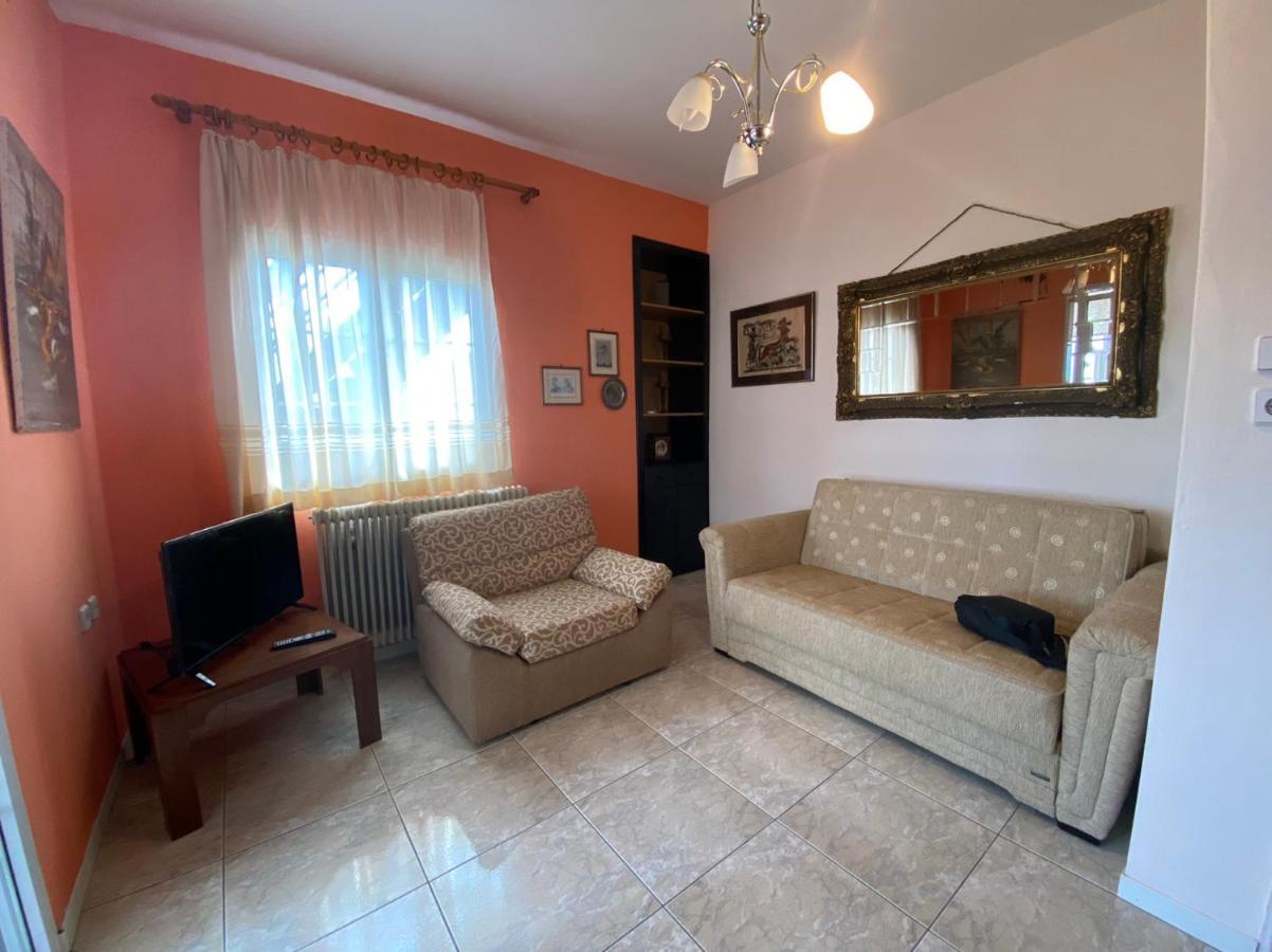 House By The Sea 2 Apartment Nea Iraklitsa Bagian luar foto