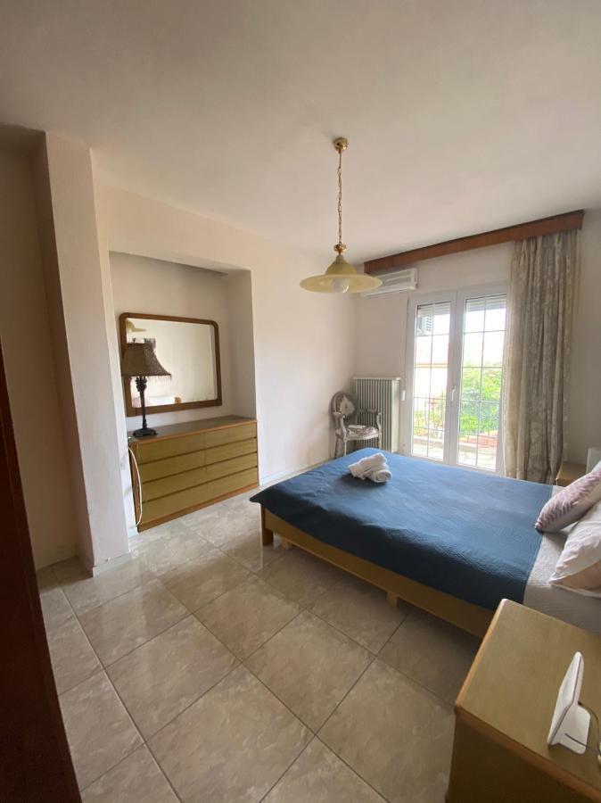 House By The Sea 2 Apartment Nea Iraklitsa Bagian luar foto