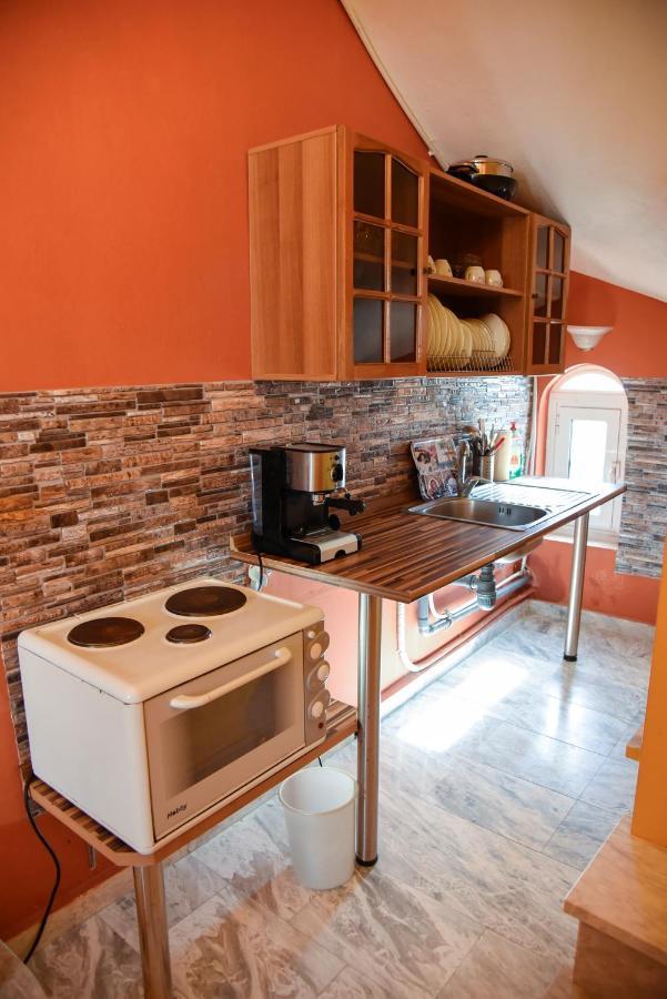 House By The Sea 2 Apartment Nea Iraklitsa Bagian luar foto