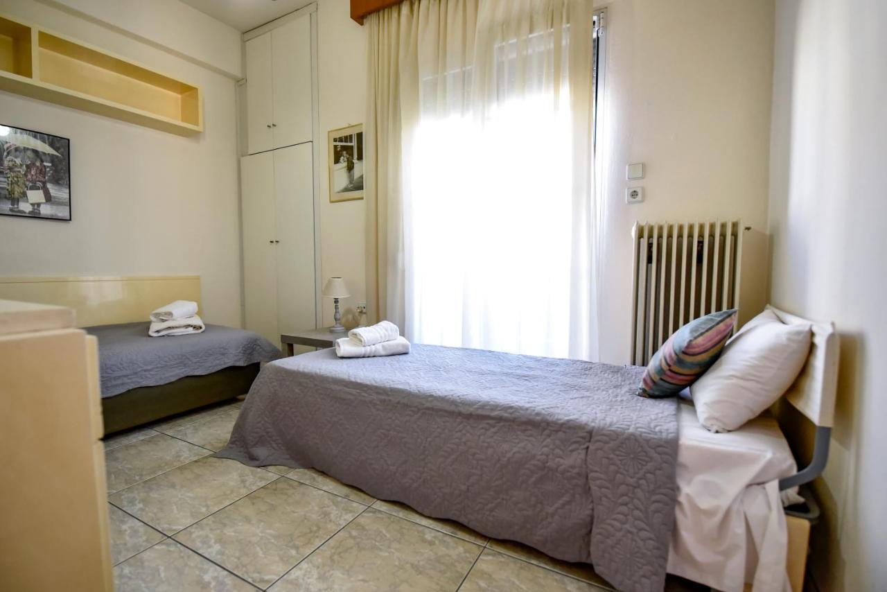 House By The Sea 2 Apartment Nea Iraklitsa Bagian luar foto