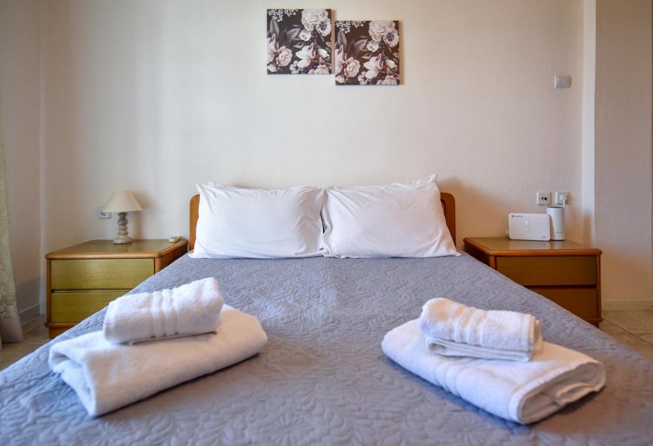 House By The Sea 2 Apartment Nea Iraklitsa Bagian luar foto